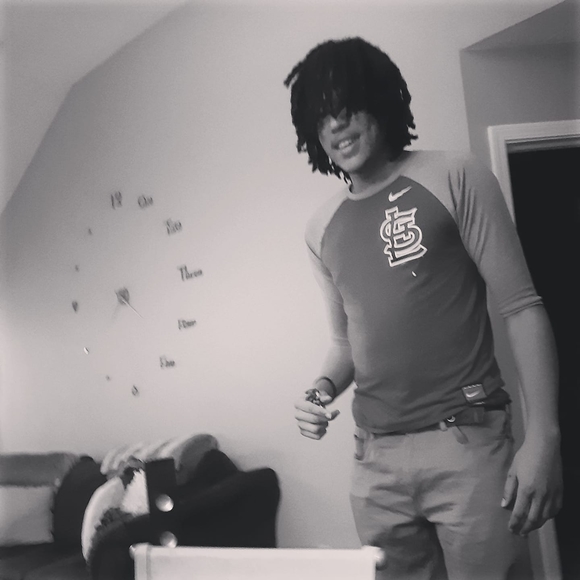 Profile Picture of Kimberly Currin (@kimberlycurrin) on Poshmark