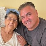 Profile Picture of Mike Holguin (@btodrums) on Instagram