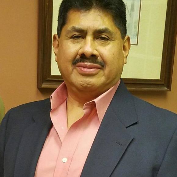 Profile Picture of Julian Medrano (@julianmedran623) on Poshmark