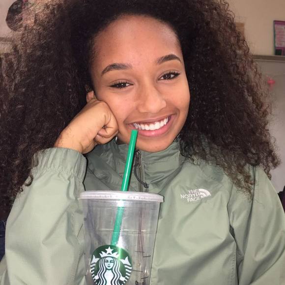 Profile Picture of Jihane Chiboub (@jchiboub4) on Poshmark