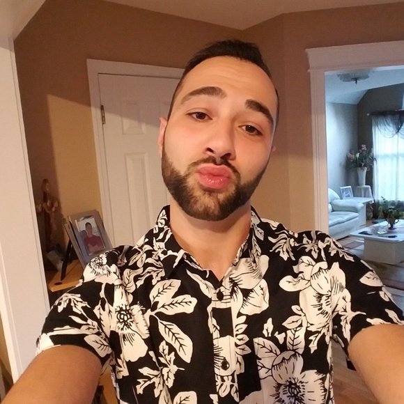 Profile Picture of Chris Kiryako (@chrisk1992) on Poshmark