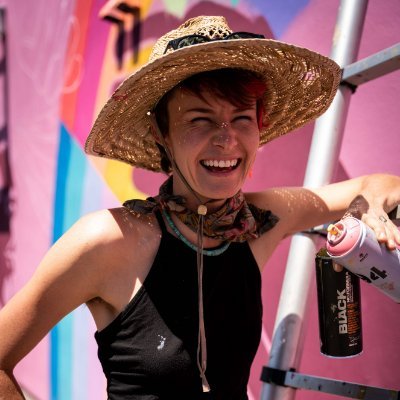 Profile Picture of Lindee Zimmer (@LindeeZimmer) on Twitter