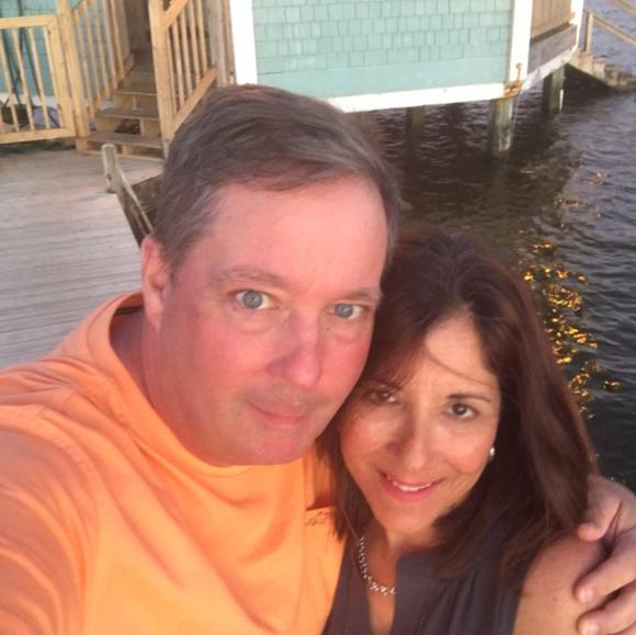 Profile Picture of Robert Pound (@robertpound) on Poshmark