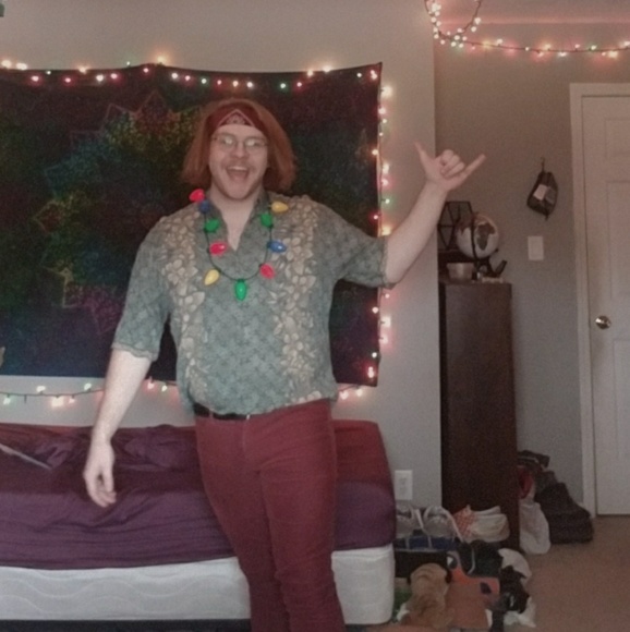 Profile Picture of Matthew Golden (@goldenalan31) on Poshmark