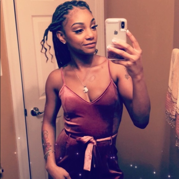 Profile Picture of Dominique Haynes (@dominiqueh28) on Poshmark