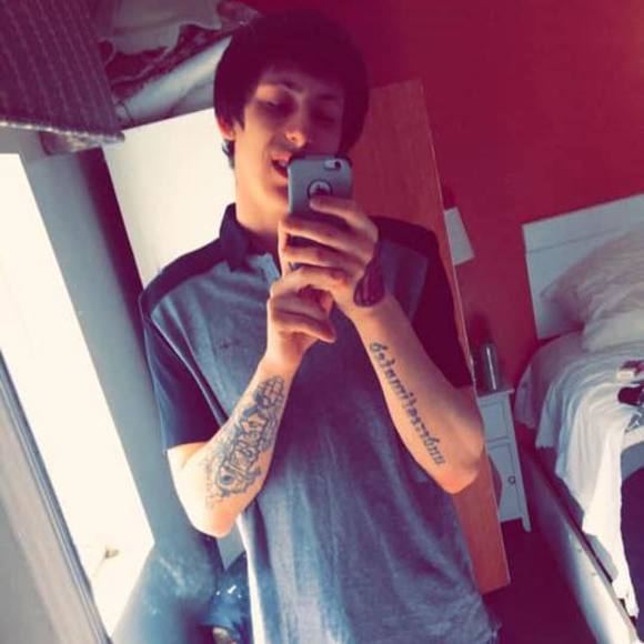 Raymond Worman - Poshmark Profile Picture of Raymond Worman (@raymondworman) on Poshmark