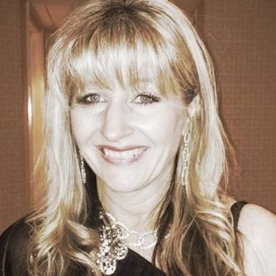 Profile Picture of Sue Pearce (@susieq42) on Twitter