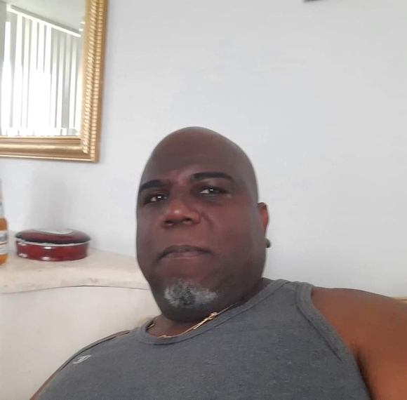 Profile Picture of Albert Forsythe (@foriris8071) on Poshmark