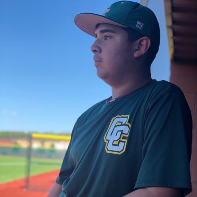 Profile Picture of Robert Miramontes (@robert_cwoods45) on Twitter
