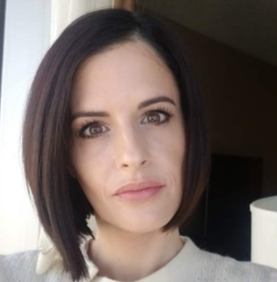 Profile Picture of Lindsay Hughen (@lindsayh5280) on Poshmark