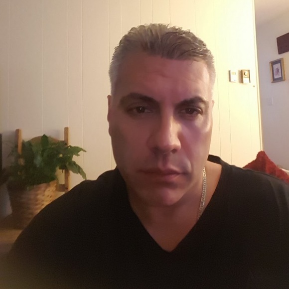 Profile Picture of David Vitello (@vitellopride) on Poshmark