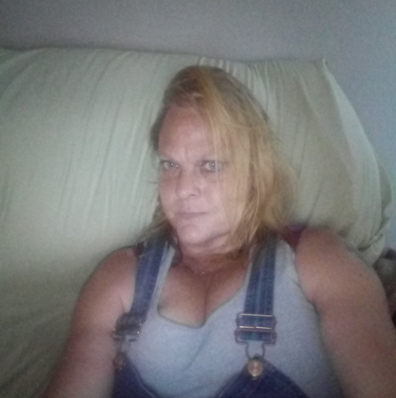 Profile Picture of Laretta Rundall (@larettarundall) on Poshmark