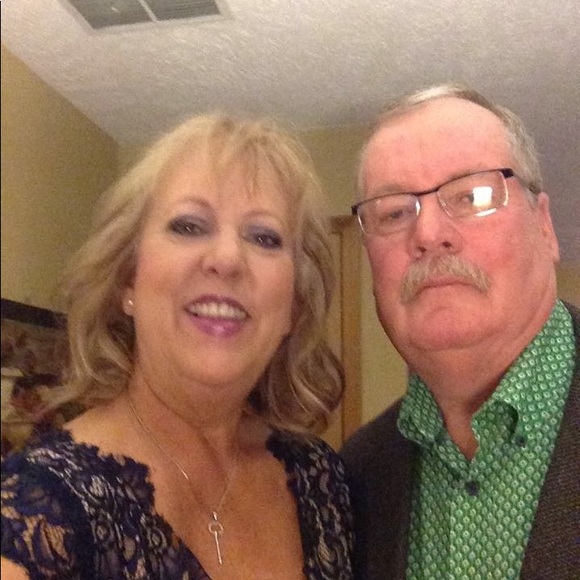 Profile Picture of Carla Rathmann (@rathmanncarmich) on Poshmark