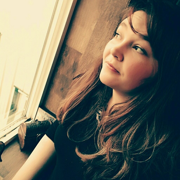 Jessica Dagley - Poshmark Profile Picture of Jessica Dagley (@jessiehope18) on Poshmark