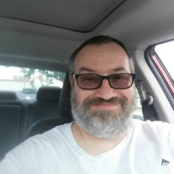 Profile Picture of Jason Stenglein (@stingtheking) on Poshmark