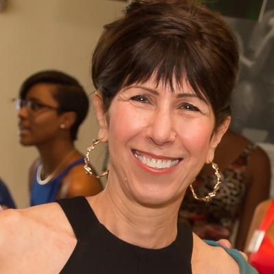 Profile Picture of Lisa Orden Zarin (@lisazarin) on Twitter