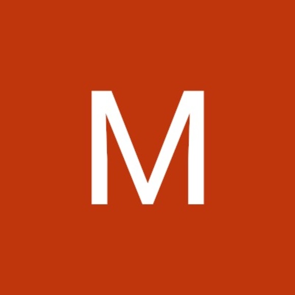 Profile Picture of Maxine Corning (@picnpals4) on Poshmark