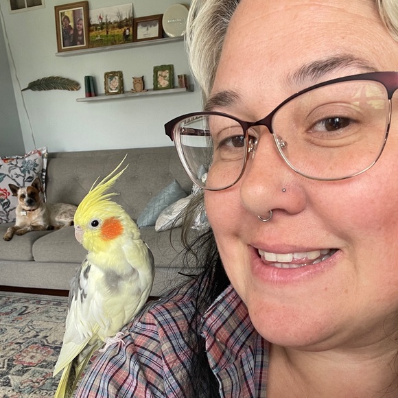 Profile Picture of Jennifer Forneris (@birdnferncloset) on Poshmark
