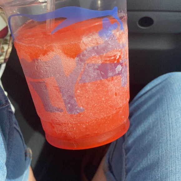 Profile Picture of Kelly Knappenberger (@k_knappenberger) on Poshmark