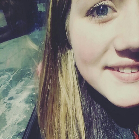 Profile Picture of Jesse Hyatt (@jessehyatt78) on Poshmark