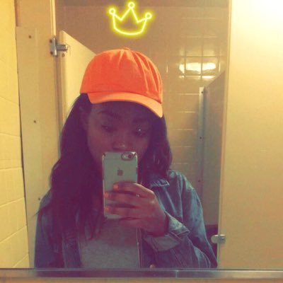 Profile Picture of Courtney Mann (@holy_manny) on Twitter
