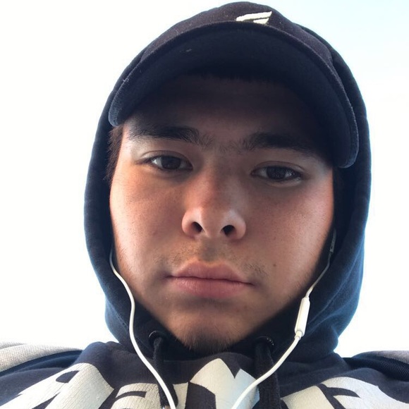 Max Mason - Poshmark Profile Picture of Max Mason (@maxadocious) on Poshmark