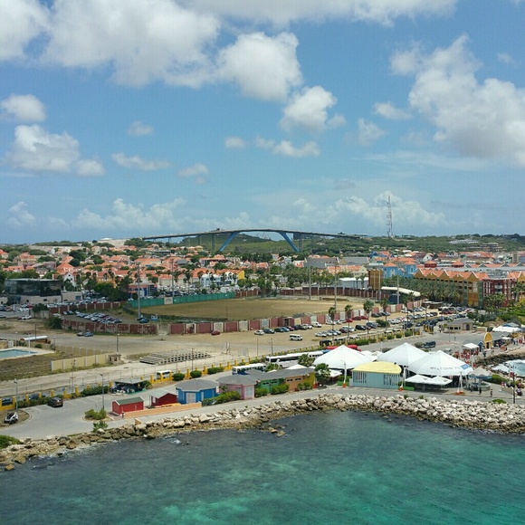 Profile Picture of Tosha Jones (@ccream) on Poshmark