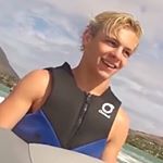 Profile Picture of julia ur fav (@beachyross) on Instagram