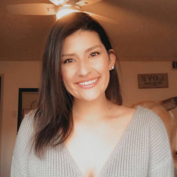 Profile Picture of Amanda Jerge (@ajerge) on Poshmark