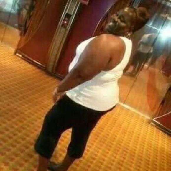 Profile Picture of Pamela Kimbrough (@pamelakimbro718) on Poshmark