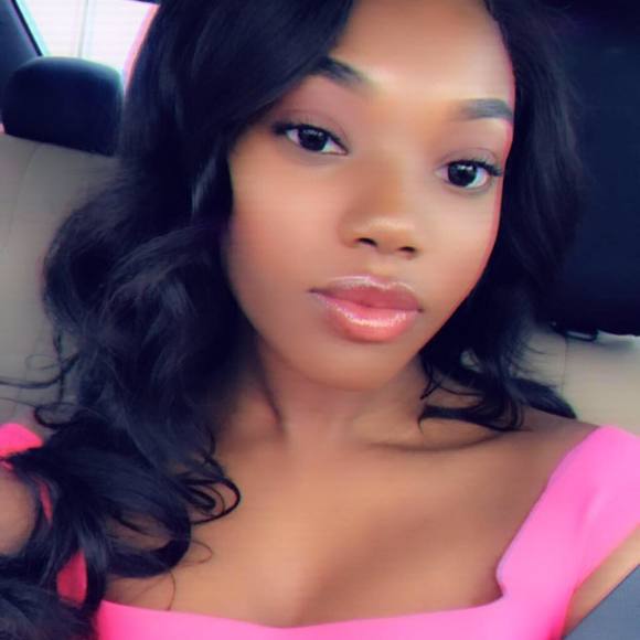 Marlyn Paul - Poshmark Profile Picture of Marlyn Paul (@marlyn_paul) on Poshmark