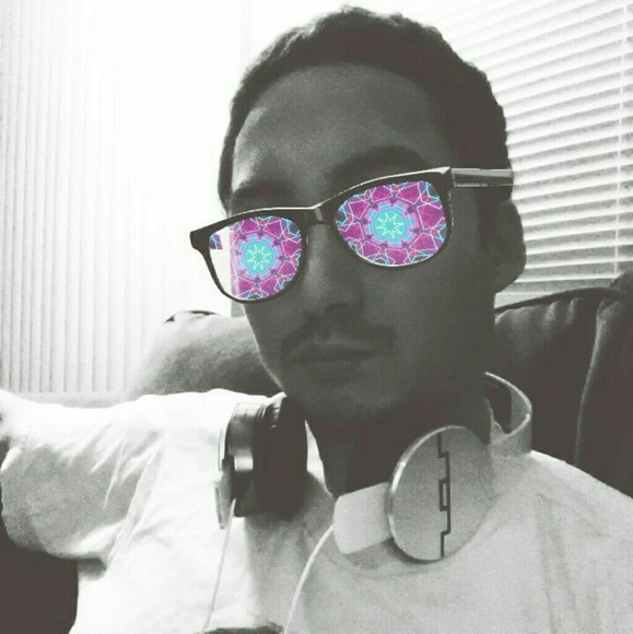 Profile Picture of Shaunn Peterson (@shaunnp) on Poshmark