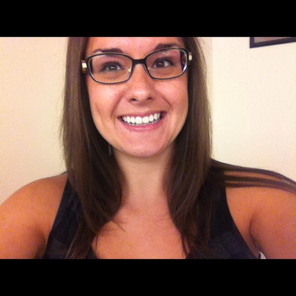 Profile Picture of Amanda Mccabe (@akm0105) on Poshmark