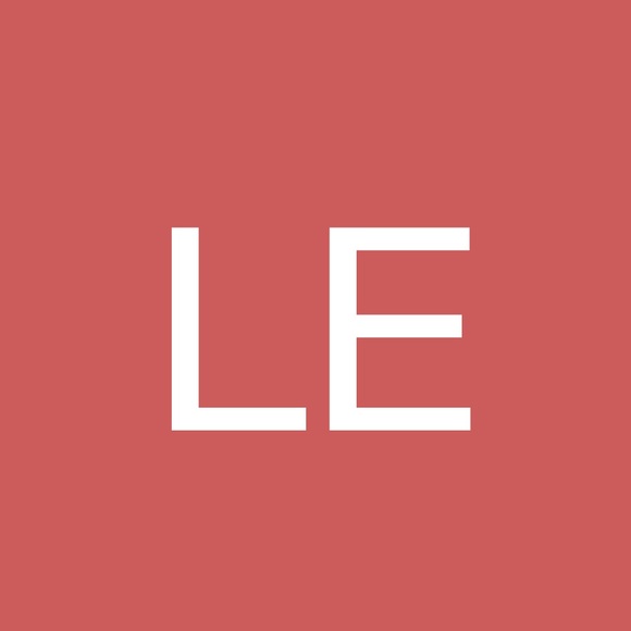 Profile Picture of Luke Engel (@loukingle) on Poshmark