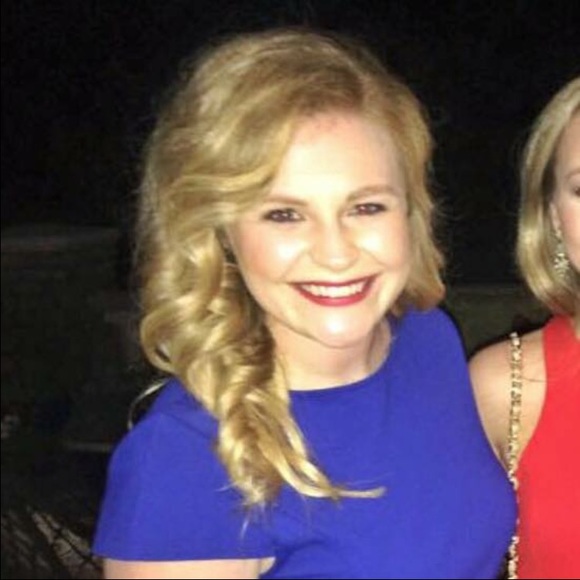 Profile Picture of Abby Tiefel (@atiefel) on Poshmark