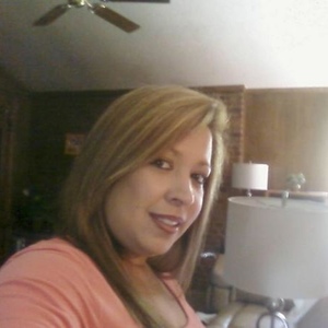 Profile Picture of Julie Potier (@jpotier05) on Myspace