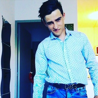 Profile Picture of Jason Randazzo (@SxDraqzaA) on Twitter