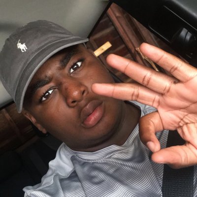 Profile Picture of Tye Moore (@Tyestaylit) on Twitter