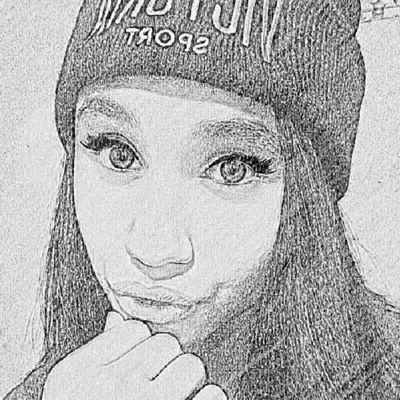 Profile Picture of Taylor Selby (@trselby7) on Poshmark