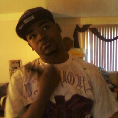 Profile Picture of Tony Diggs (@YMK382117933) on Twitter