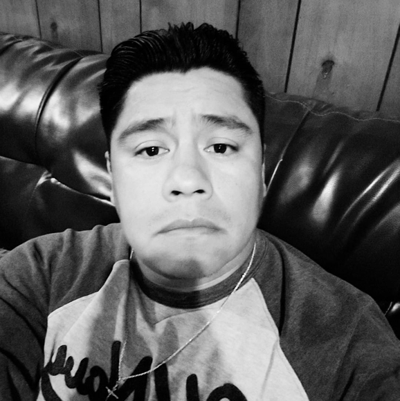 Profile Picture of Carlos Aguilera (@carlosaguile156) on Poshmark