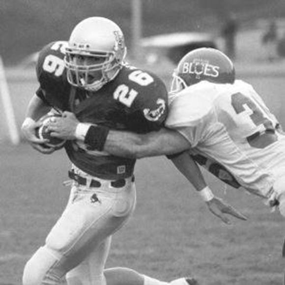 Profile Picture of Martin Robertson (@martinrobertson) on Poshmark