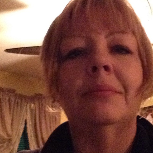 Profile Picture of Cindy Wozny (@condy37) on Poshmark