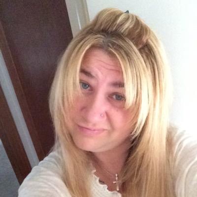 Profile Picture of Kim Kunkle (@eaglesbabe12) on Twitter