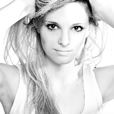 Profile Picture of Megan Button (@meganbutton) on Twitter