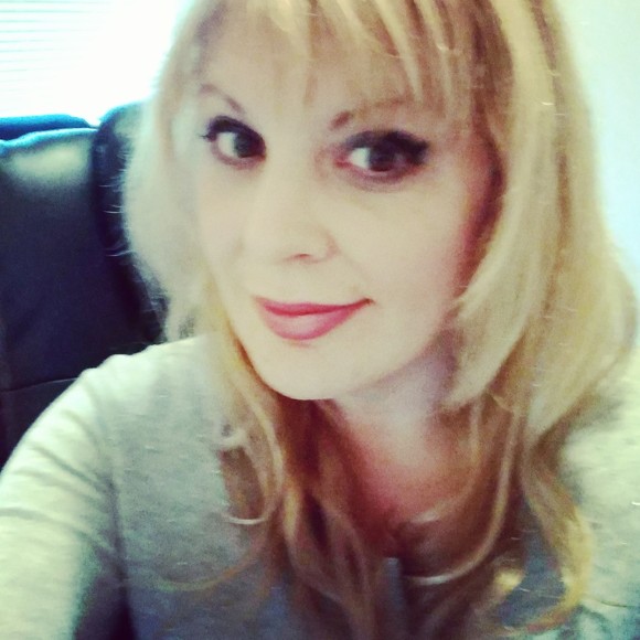 Profile Picture of Kristin Swanberg (@kikibeats) on Poshmark