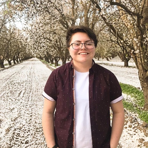 Profile Picture of Vic Guinard (@vicguinard) on Poshmark