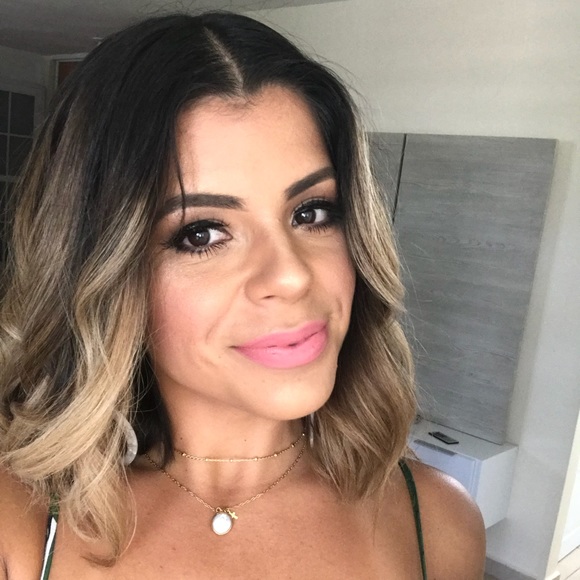 Profile Picture of Joselyn Serrano (@fab_mom30) on Poshmark