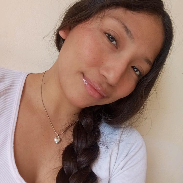 Profile Picture of Mary Cordova (@marianacordovaoficial) on Tiktok