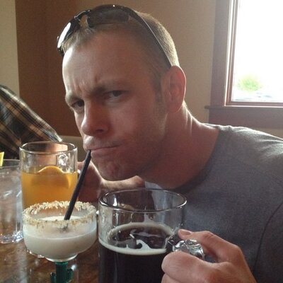 Profile Picture of Chris Wessels (@CharlieWaff1es) on Twitter